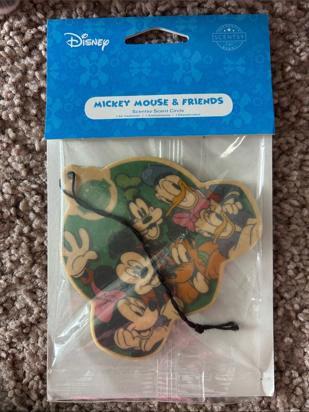 Disney Mickey Mouse & Friends Green and Yellow Scent Circle